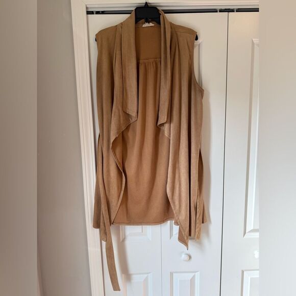 entro Jackets & Blazers - Entro Tan Waterfall Vest Duster Sleeveless Size Large